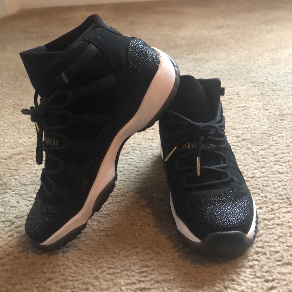 Air Jordan 11 Retro “Heiress” Women’s 7.5